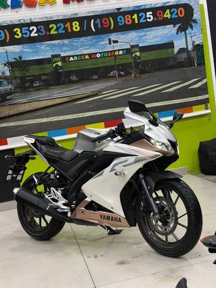 YAMAHA YZF R15 YAMAHA YZF R15